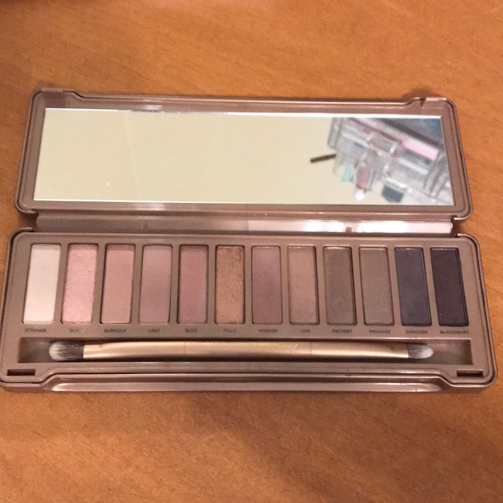 urban decay naked 3 eyeshadow palette